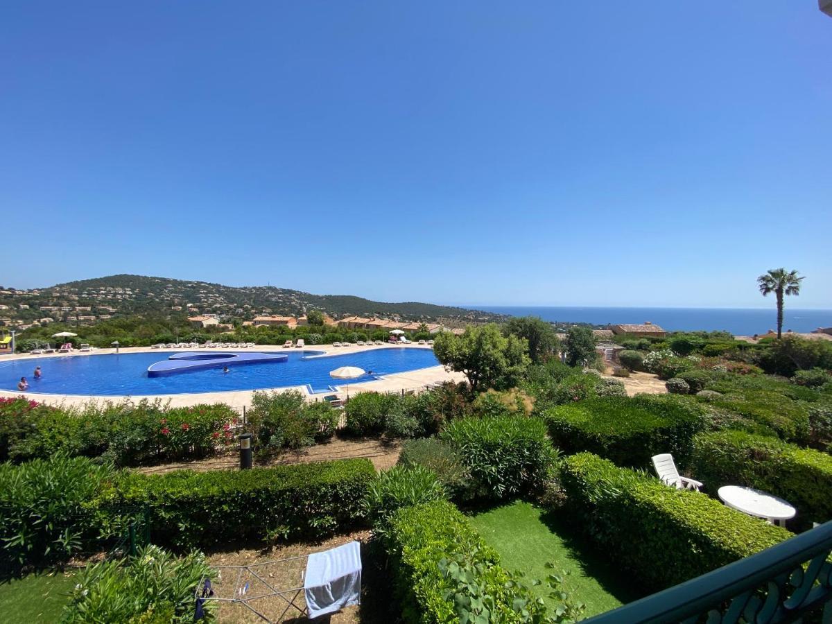 Appart. Vue Mer Avec Piscine - Golfe De St Tropez Les Issambres Eksteriør billede