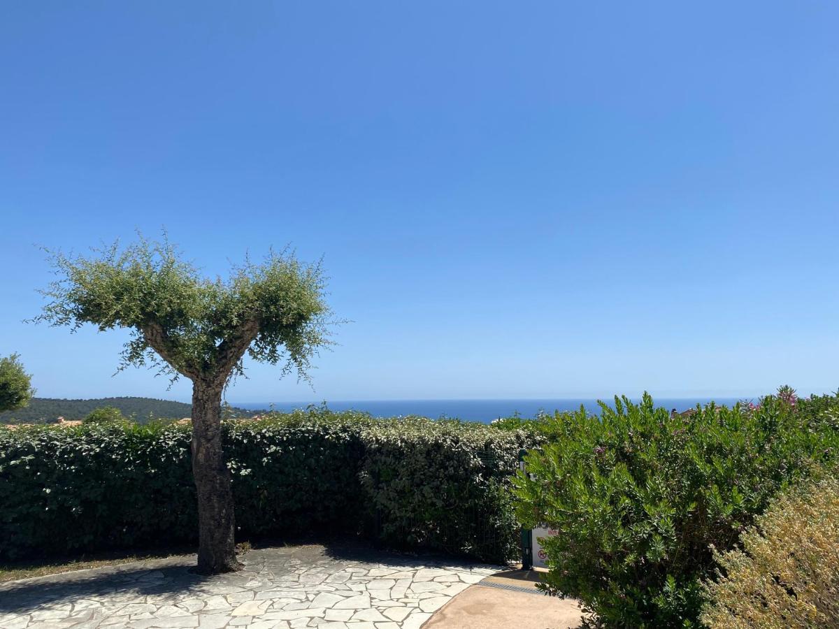 Appart. Vue Mer Avec Piscine - Golfe De St Tropez Les Issambres Eksteriør billede