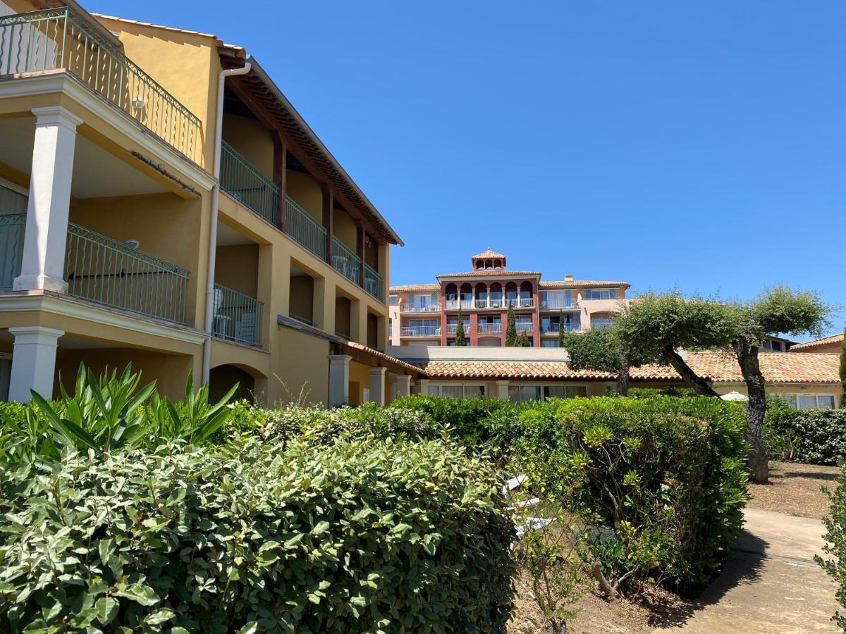 Appart. Vue Mer Avec Piscine - Golfe De St Tropez Les Issambres Eksteriør billede